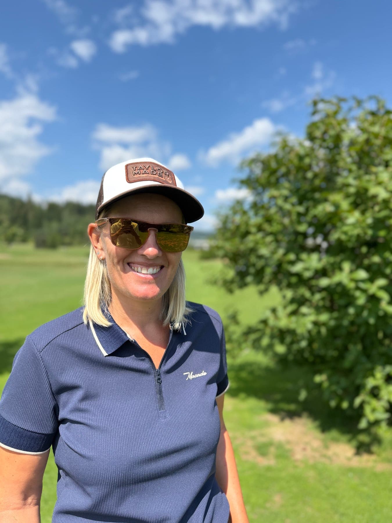 Nicole Gergely, Golf Professional